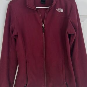 Women’s Medium North Face Burgundy Fleece